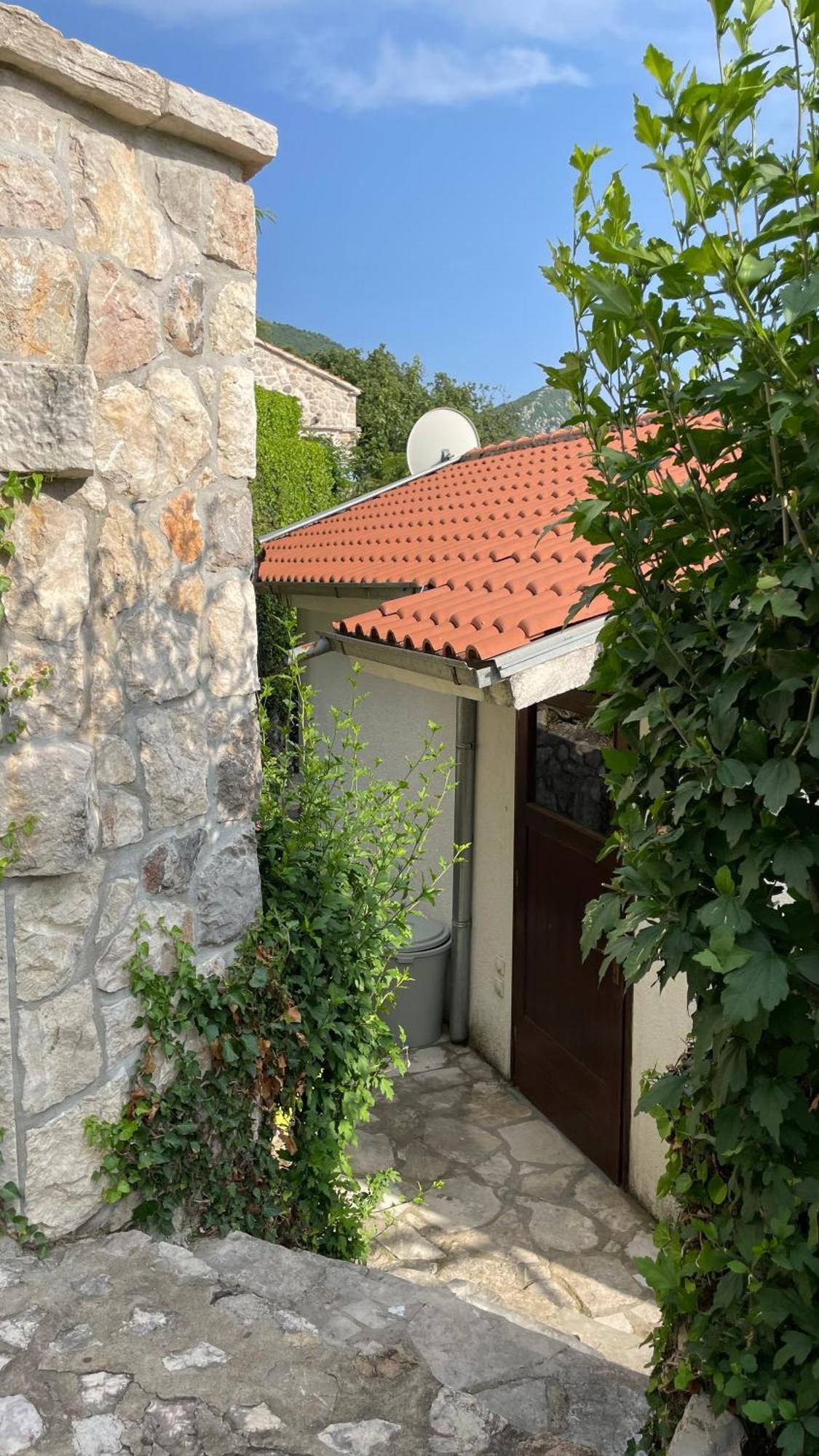 House In The Mountains Near Budva Exterior foto